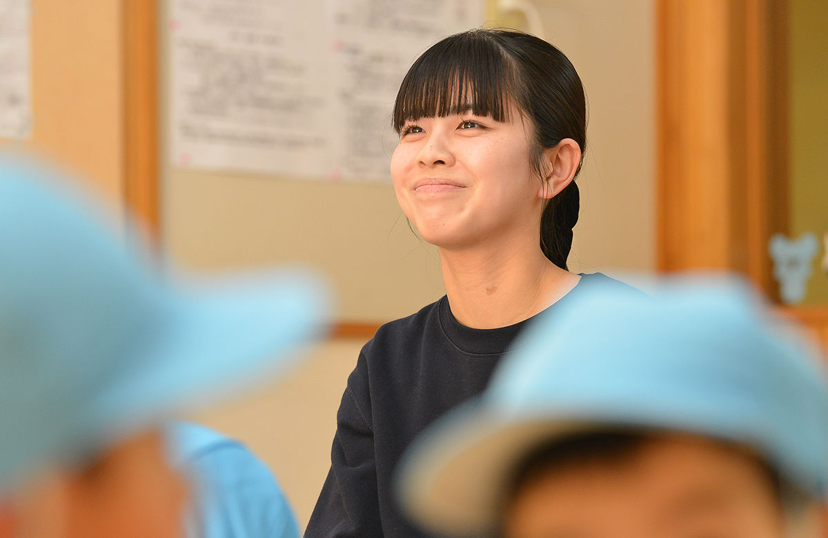 西園こども園の先生